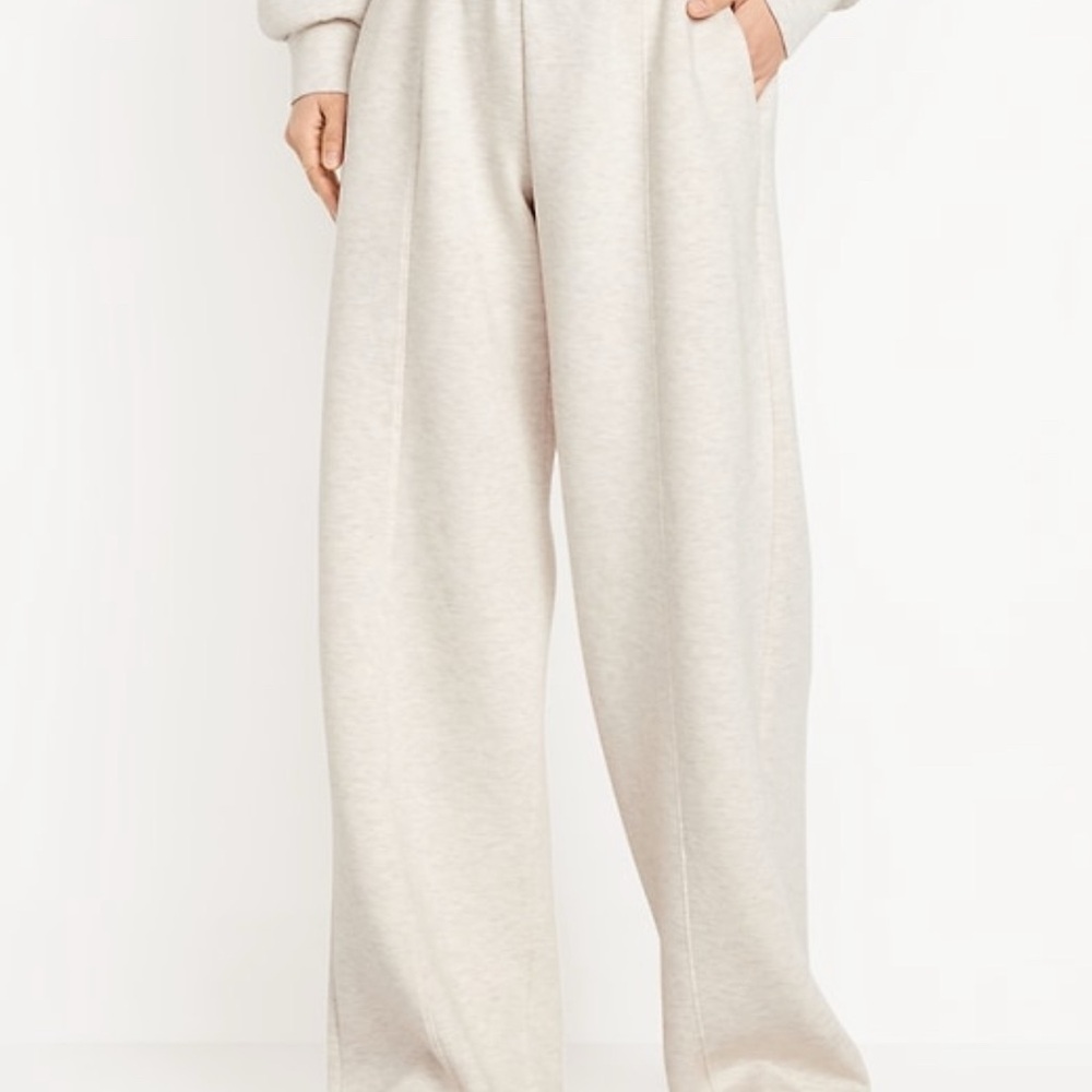 Old Navy Cream Wide Leg Fleece Pants